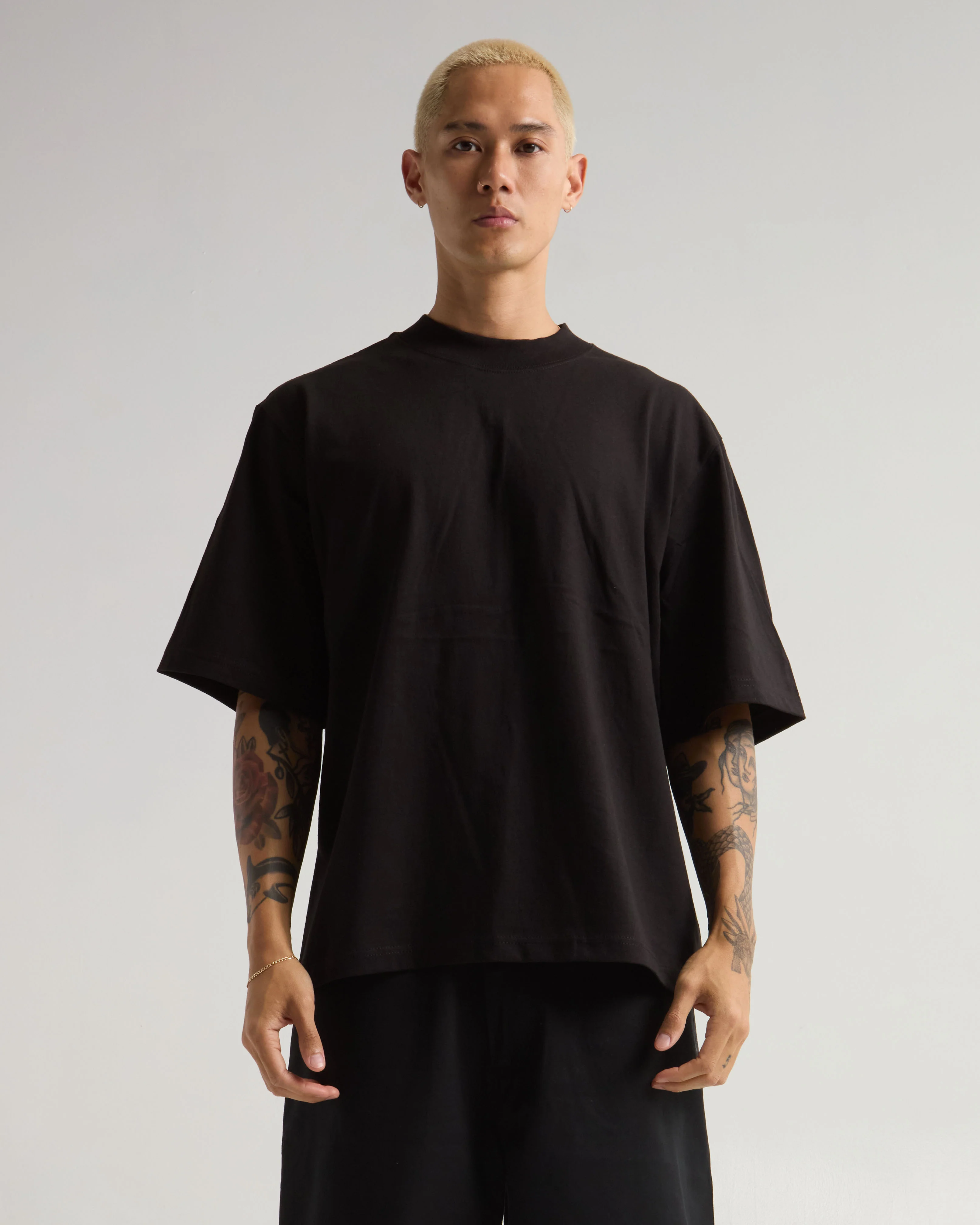 ShakaWear 7.5oz Max Heavyweight Oversized Tee - Black