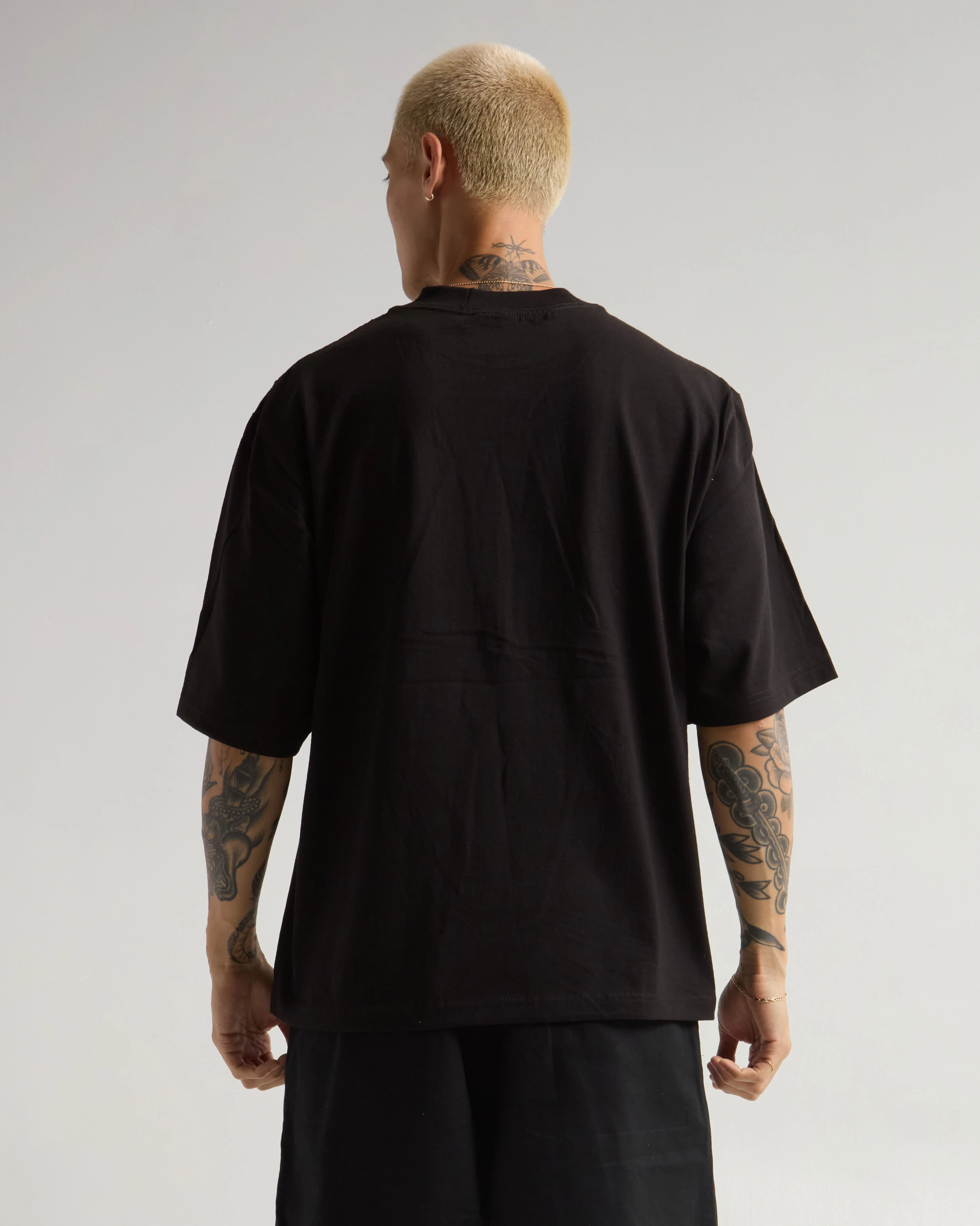 ShakaWear 7.5oz Max Heavyweight Oversized Tee - Black
